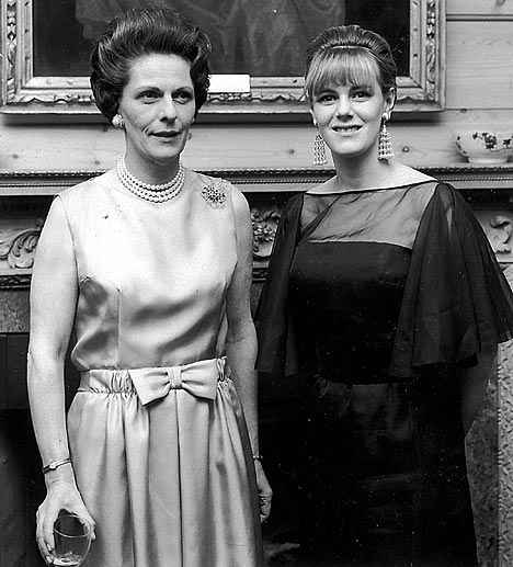 Camilla_mother